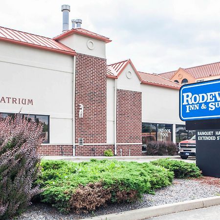 Rodeway Inn & Suites Milwaukee Airport Extérieur photo