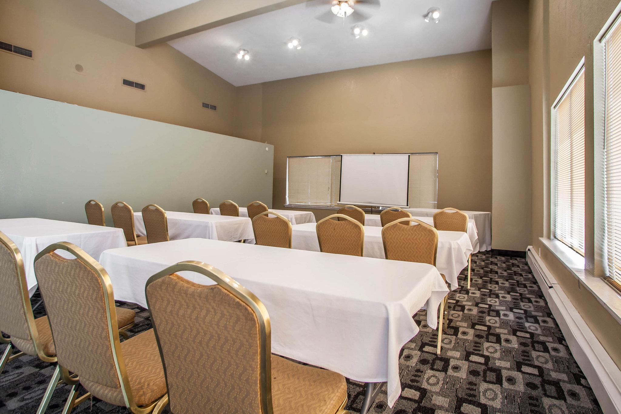 Rodeway Inn & Suites Milwaukee Airport Extérieur photo