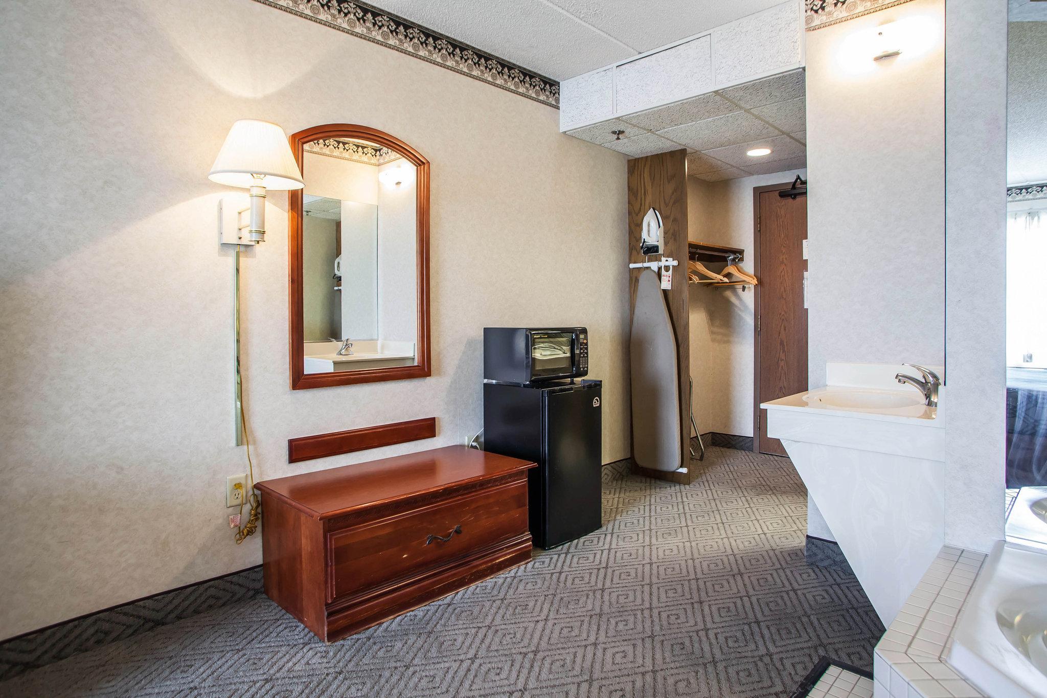 Rodeway Inn & Suites Milwaukee Airport Extérieur photo