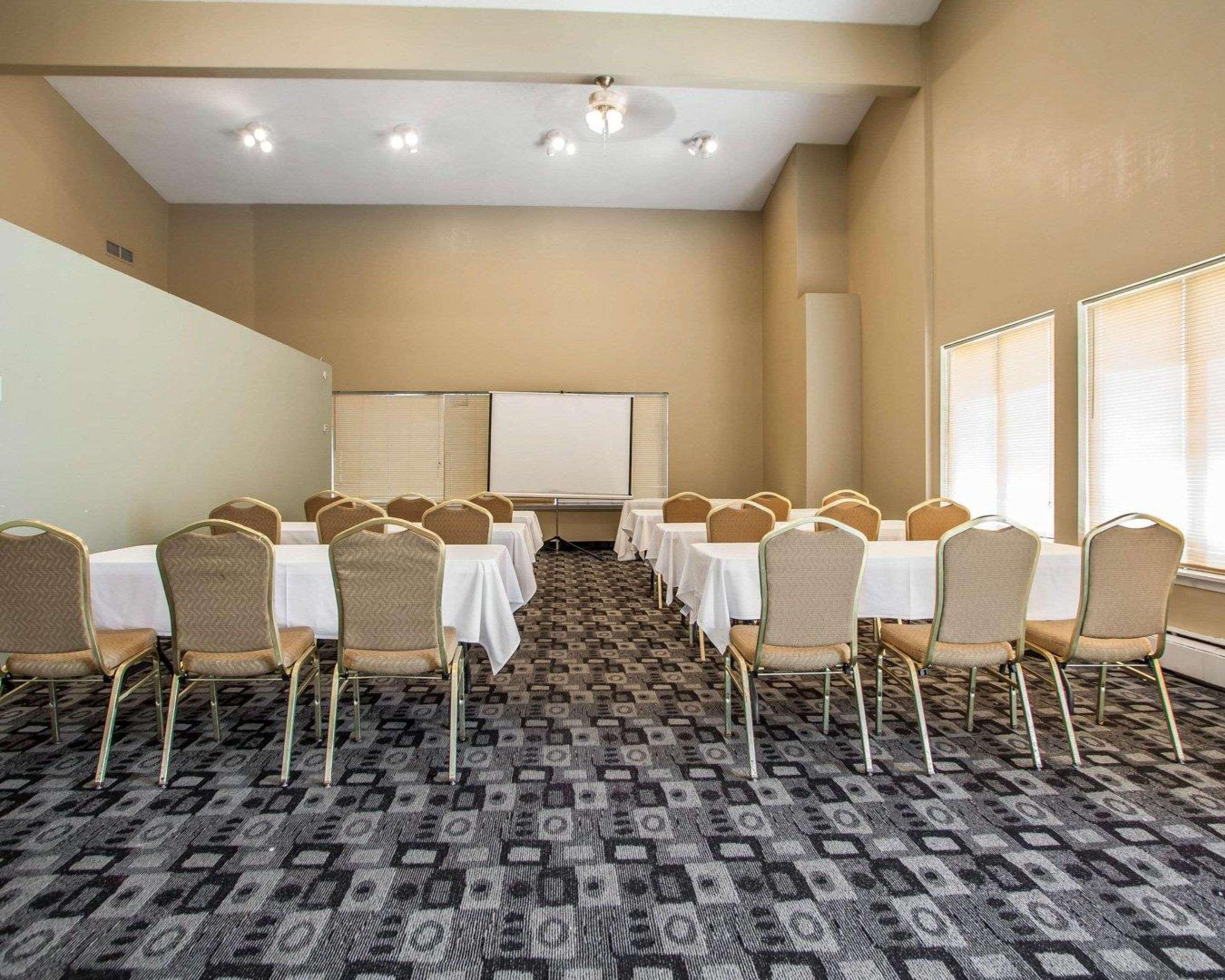 Rodeway Inn & Suites Milwaukee Airport Extérieur photo