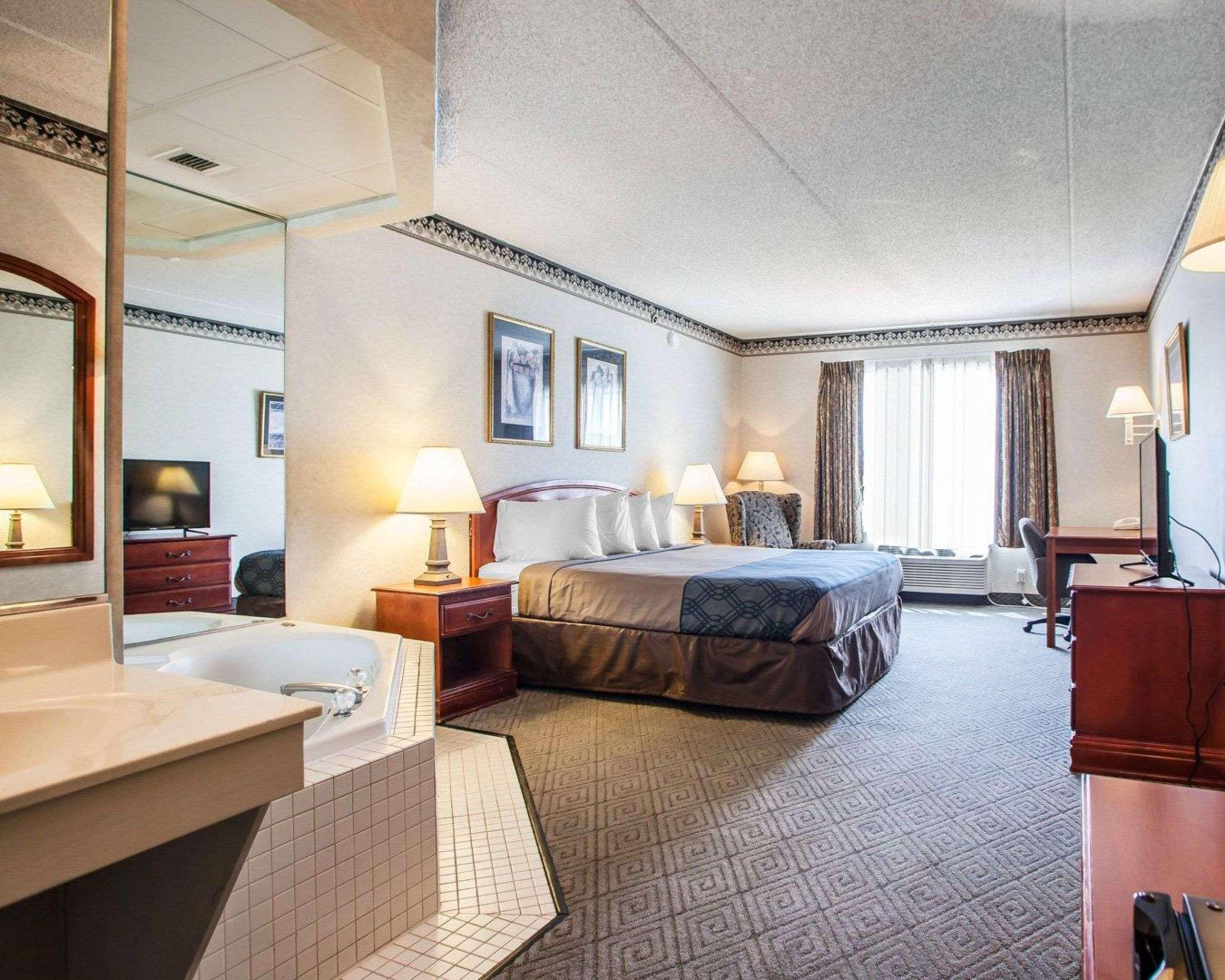 Rodeway Inn & Suites Milwaukee Airport Extérieur photo
